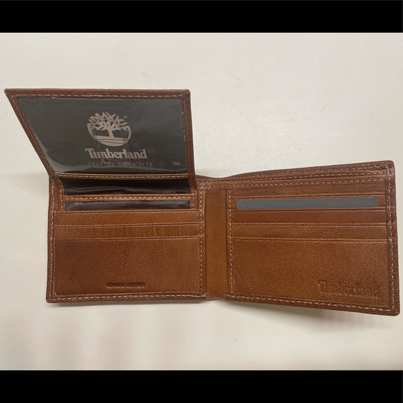 SOLD! TIMBERLAND 💯Genuine Leather RFID Blocking Passcase Security Men Wallet - Picture 3 of 10